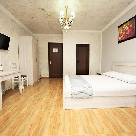 Kazbegi Hotel Batumi Exterior foto